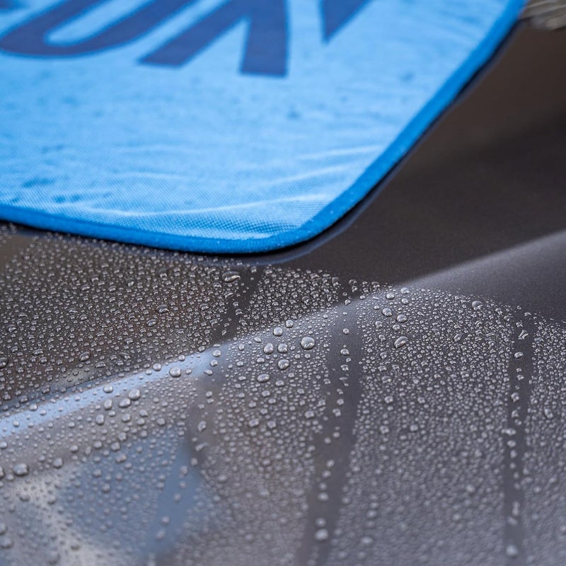 Gyeon Silk Dryer – Ultra Soft Microfiber Car Drying Towel, Super Absorbent, Streak-Free, Lint-Free, Safe for Ceramic Coatings, Ideal for Cars, Trucks, SUVs, Auto Detailing - Image 4